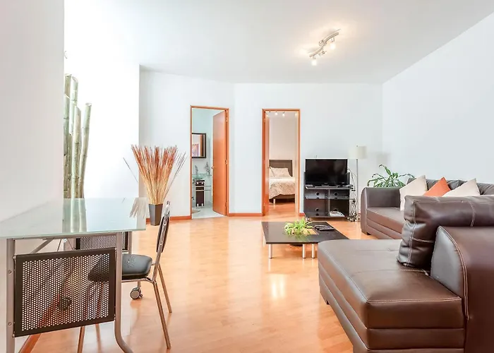 Holiday home Upscale Polanco, 24 7 Security, Walk To Shopping!