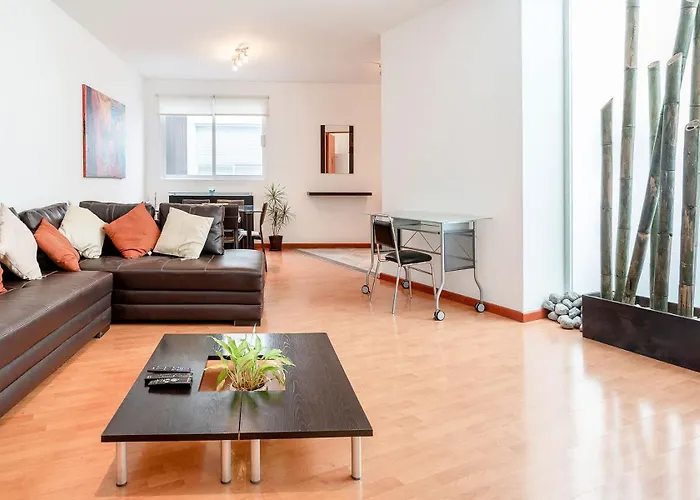 Upscale Polanco, 24 7 Security, Walk To Shopping! Holiday home *