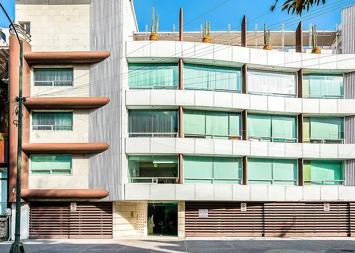 Upscale Polanco, 24 7 Security, Walk To Shopping! *