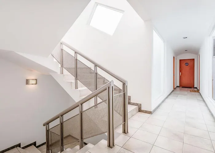 Upscale Polanco, 24 7 Security, Walk To Shopping! Mexico City