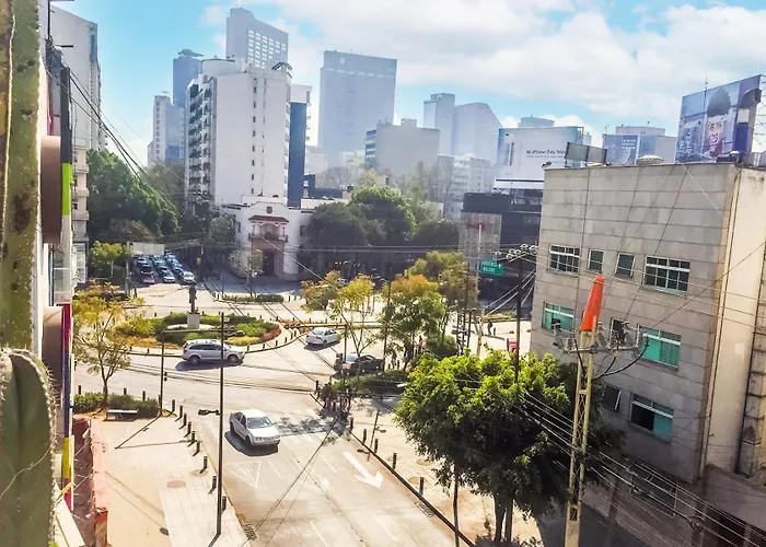 Holiday home Upscale Polanco, 24 7 Security, Walk To Shopping!