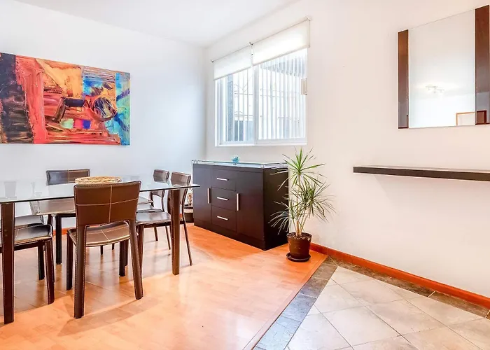 Upscale Polanco, 24 7 Security, Walk To Shopping! Holiday home