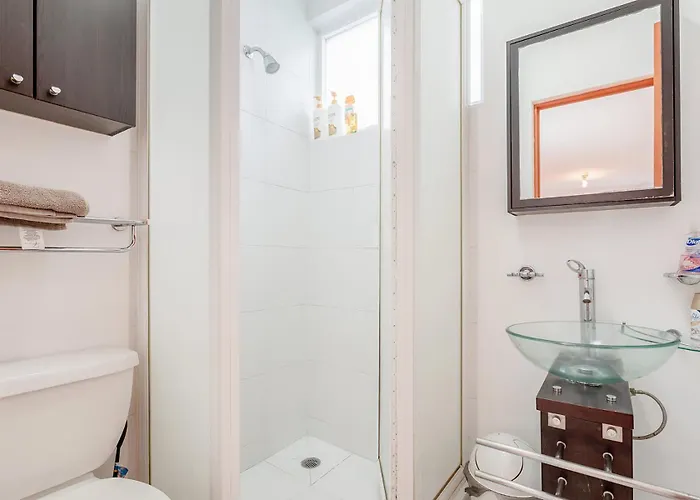 Upscale Polanco, 24 7 Security, Walk To Shopping! Holiday home *